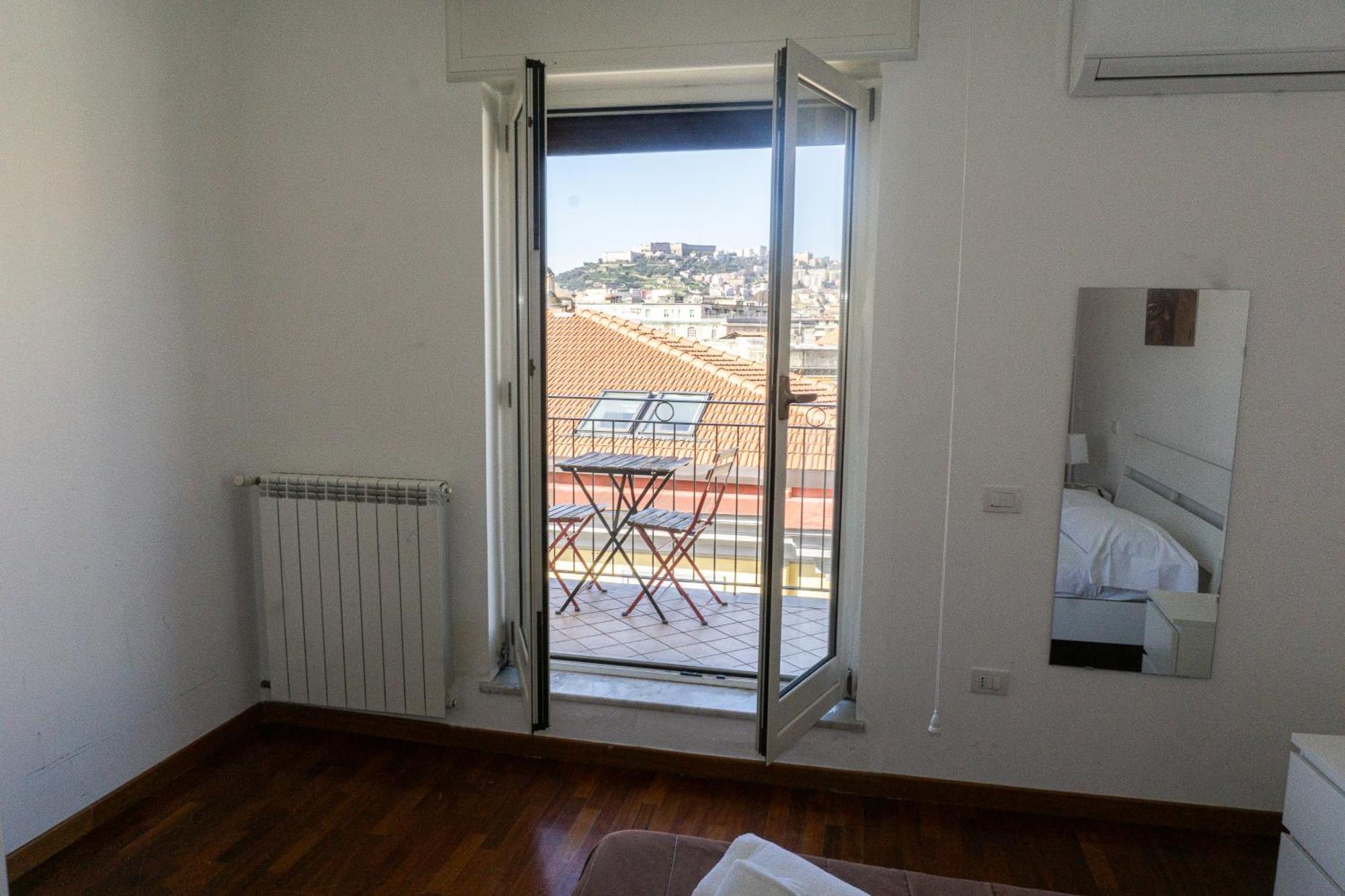 A I R Rettifilo Apartments Naples Exterior photo